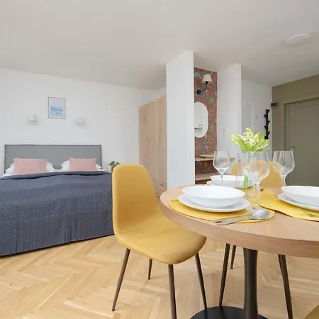 Chmielna Dla 3 Osob Centrum Warszawy By Renters * Varsovie