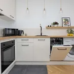 Chmielna Dla 3 Osób Centrum Warszawy By Renters *