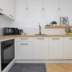 Chmielna Dla 3 Osób Centrum Warszawy By Renters * Varsovia