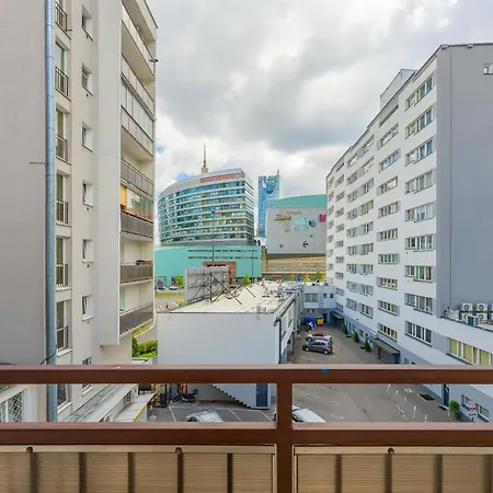 Chmielna Dla 3 Osób Centrum Warszawy By Renters Apartamento